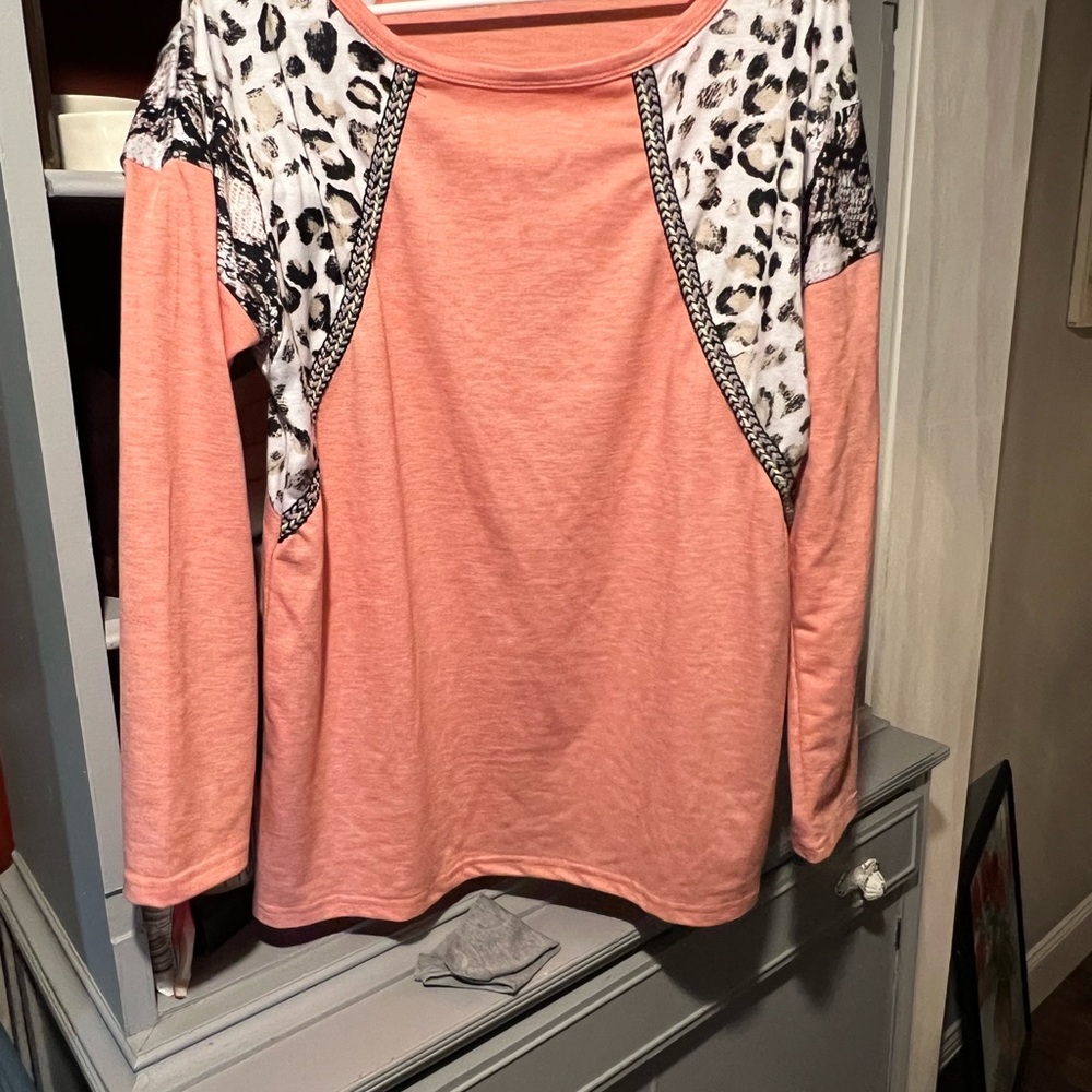Women's orange/coral Leopard Print Top